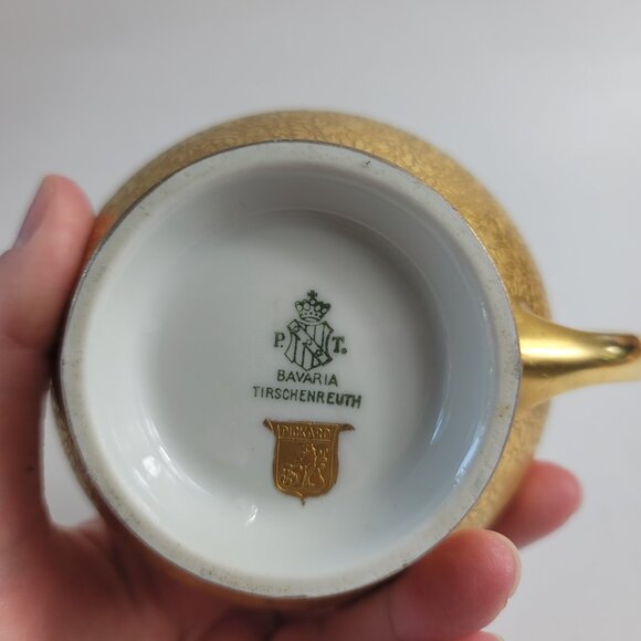 Tirschenreuth Bavaria Gold Encrusted Creamer Rose & Daisy - Picture 13 of 13